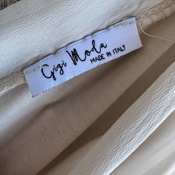 Gigi Moda Short Sleeve V-Neck Silk Leaf Print Blouse Women's Size L - Picture 3 of 7